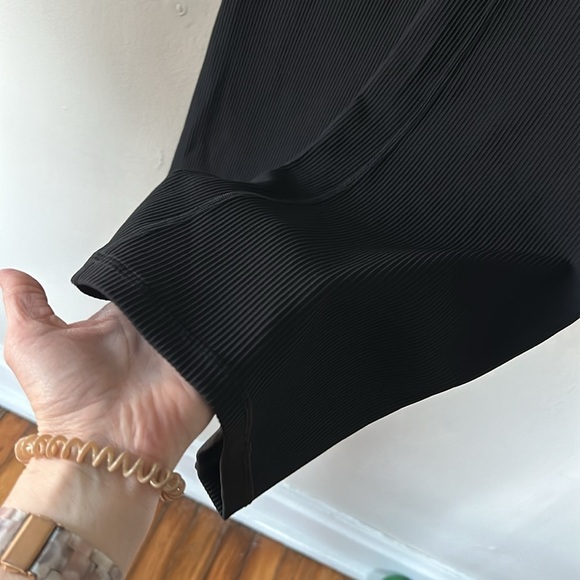 NWT Athleta stash flare black ribbed pants small - Picture 4 of 10